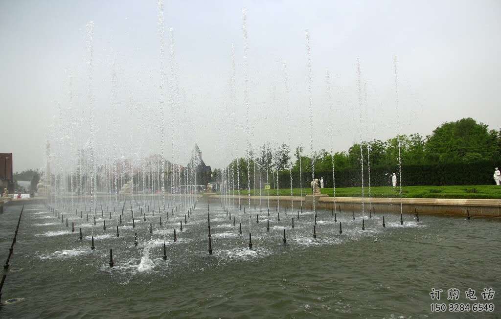 水景趣味噴泉雕塑廠家  水姿噴射造景
