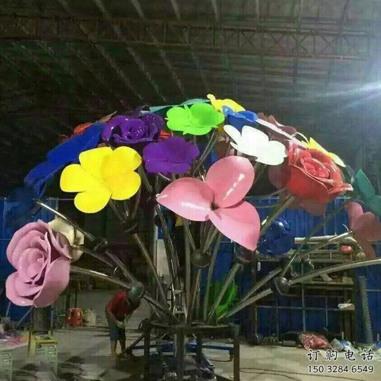 花朵樹(shù)雕塑廠家 多色花朵組合 不銹鋼花朵樹(shù)雕塑廠家