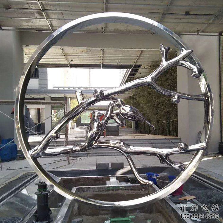 圓環(huán)雕塑 室內(nèi)鏡面擺件 大型喜鵲登梅圓環(huán)雕塑廠家