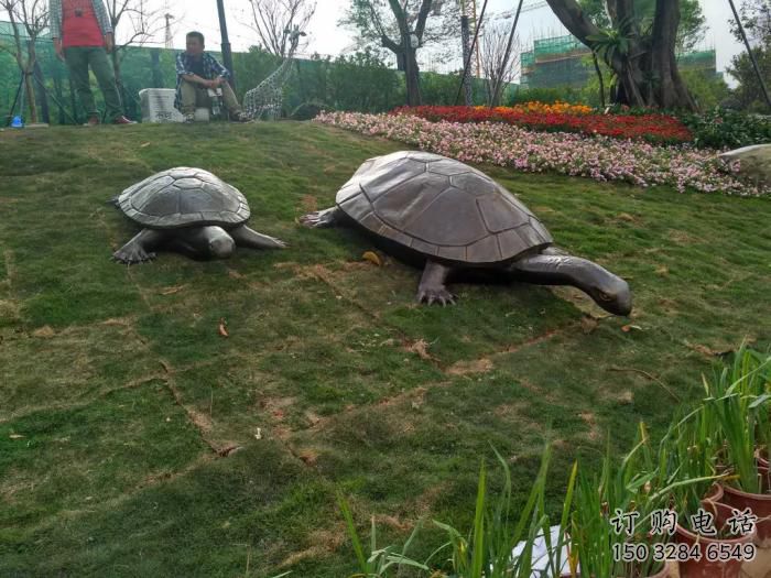 草地烏龜雕塑廠家 戶外異形小品 大型仿古烏龜雕塑