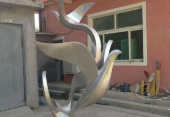 街道和平鴿雕塑廠家 創意村口小品 抽象拉絲和平鴿雕塑