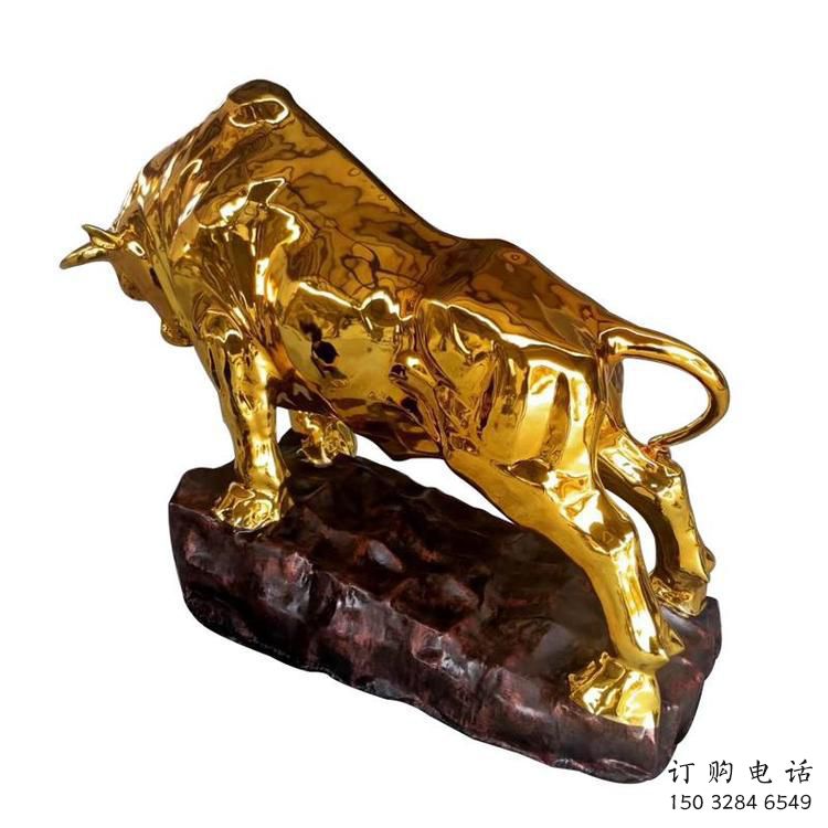 玄關金牛雕塑廠家 創意酒店擺件 現代金牛雕塑