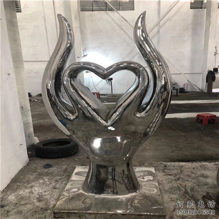 現代心心相印雕塑廠家 大型別墅區鏡面擺件 