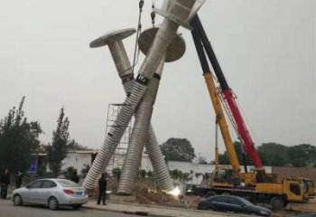 創意螺絲雕塑廠家 創意小品 公園不銹鋼螺絲雕塑廠