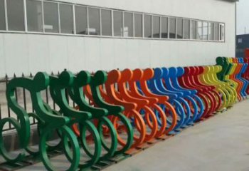 拉絲自行車雕塑廠家 創(chuàng)意擺件 別墅區(qū)不銹鋼自行車雕塑生產