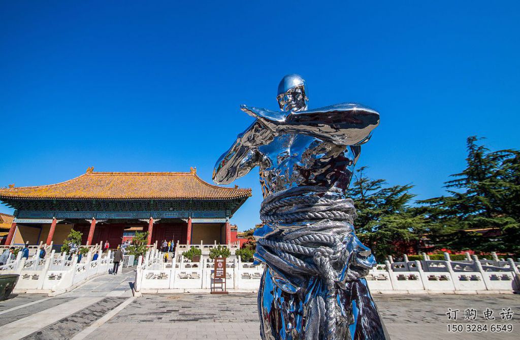 戶外武士雕塑廠家 抽象擺件  鏡面武士雕塑定做