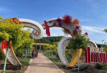 心形大門(mén)雕塑，創(chuàng)意設(shè)計(jì)，戶(hù)外不銹鋼拱門(mén)雕塑