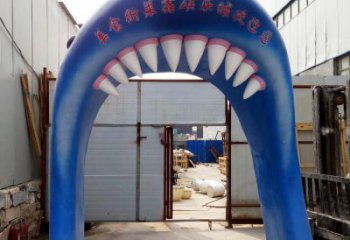 鱷魚大門雕塑