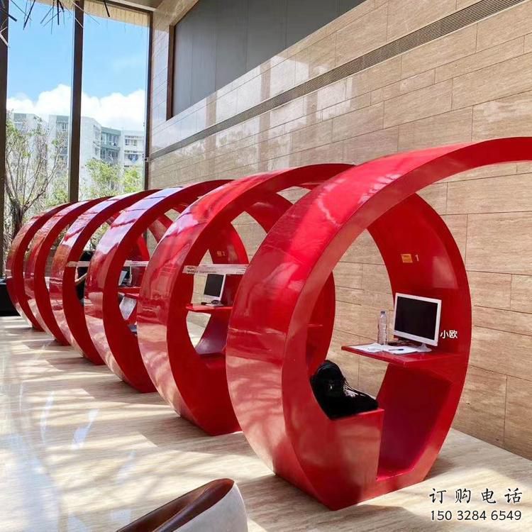 膠卷坐凳雕塑加工，現(xiàn)代美陳裝飾設(shè)計(jì)