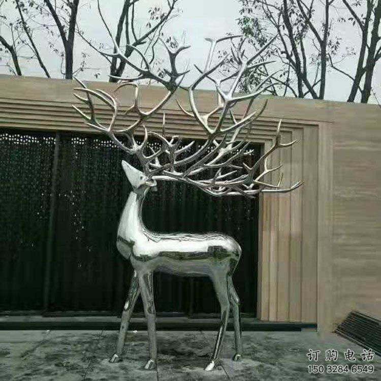 梅花鹿雕塑優(yōu)選，城市裝飾，展示鏡面梅花鹿雕塑定做