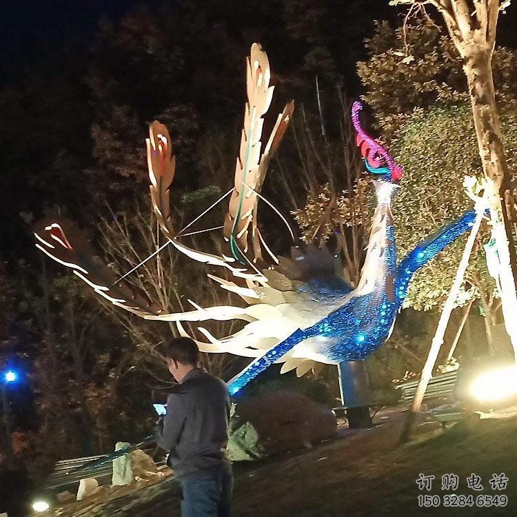 鳳凰雕塑專供，景區(qū)雕塑，城市發(fā)光鳳凰雕塑廠家提供