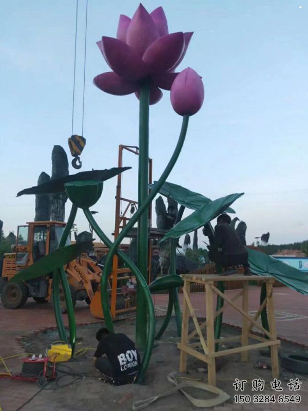 大型荷花雕塑公司，花園小品，荷花雕塑提供