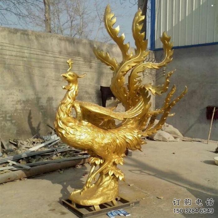 孔雀雕塑廠家，陸地擺件，景觀銅孔雀雕塑預定