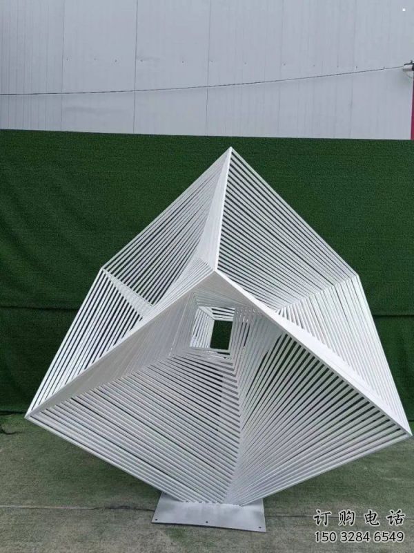 立方體雕塑承接，城市裝飾，鏤空立方體雕塑批發(fā)