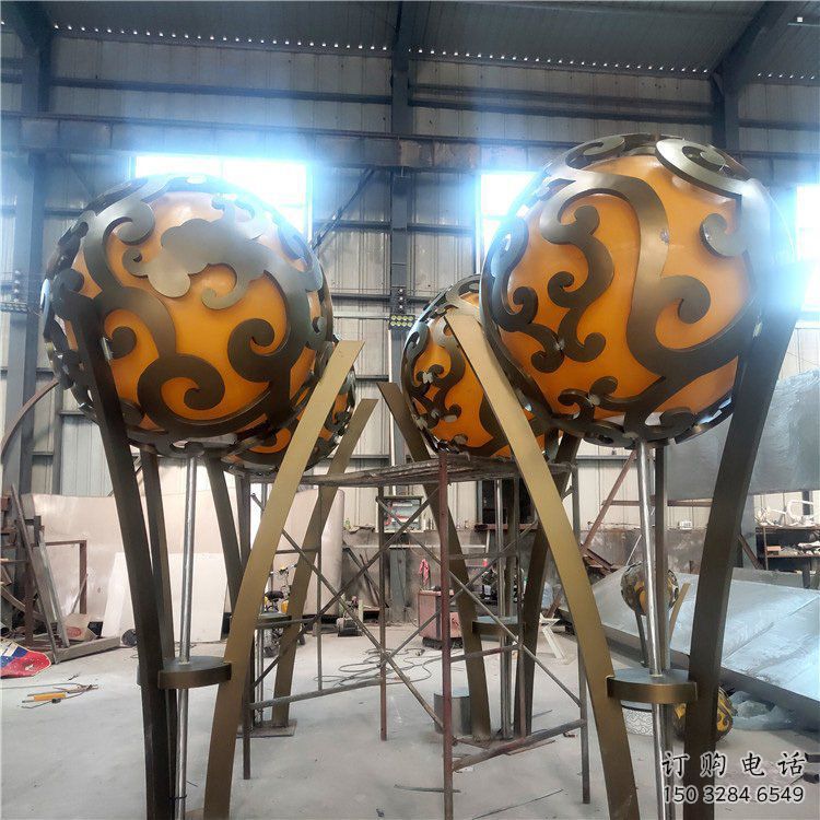 空心球雕塑提供，白鋼構(gòu)件，鏤空空心球雕塑生產(chǎn)