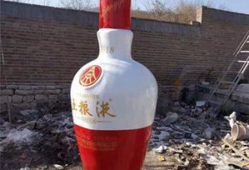 酒瓶雕塑定價(jià)，景觀(guān)概念，玻璃鋼酒瓶雕塑預(yù)定