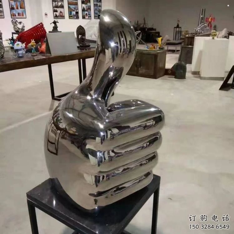 創意拳頭雕塑