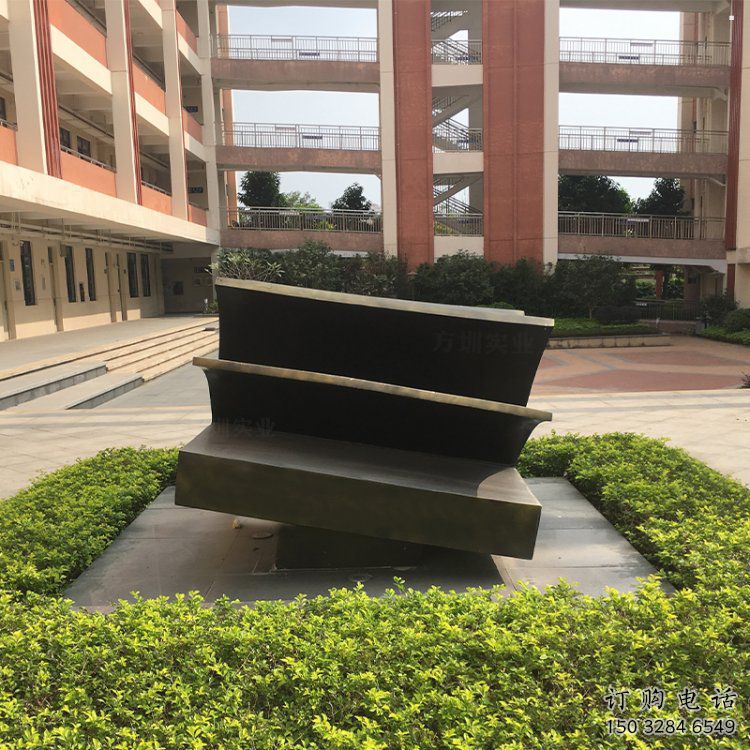 大型疊書雕塑常用，戶外擺放，疊書銅雕塑廠家