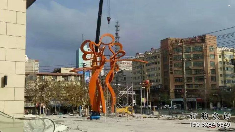 金屬鏤空樹雕塑制造商，鋼管組合，烤漆樹雕塑優(yōu)選
