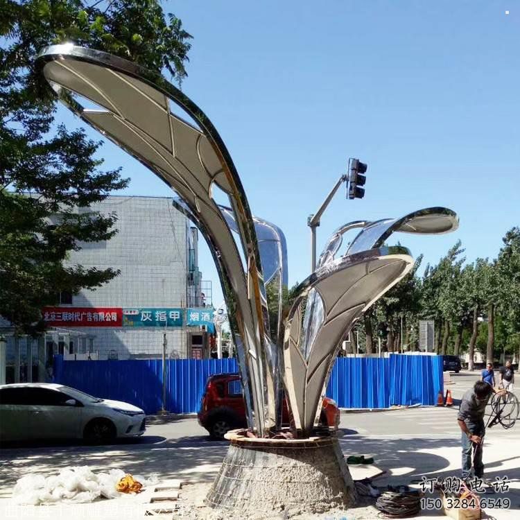 鏡面樹葉雕塑制造，廣場(chǎng)雕塑，制造不銹鋼樹葉雕塑廠家