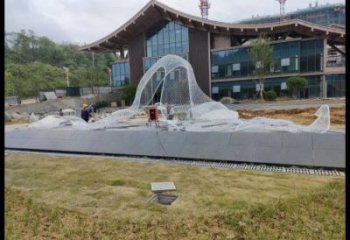 公園飄帶雕塑