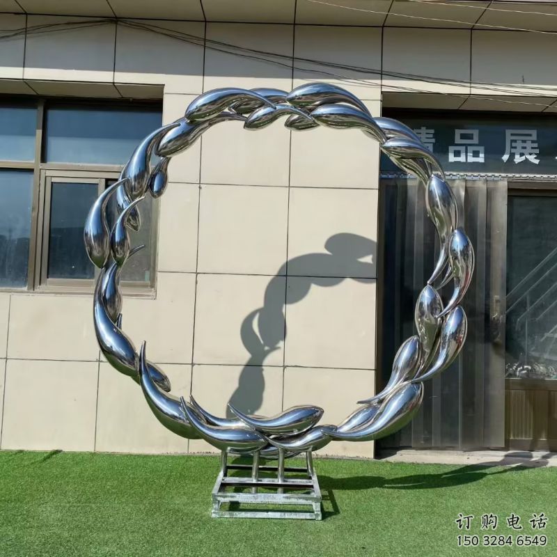 金魚雕塑訂做特供，室外軟裝，標志圓環金魚雕塑供應