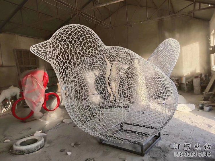 鼓樓鏤空小鳥雕塑精選，陸地擺件，鐵藝鳥兒雕塑精品