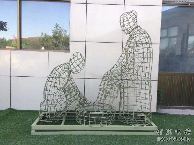 大慶鏤空洗腳雕塑制作，園林裝飾，鐵藝孝道人物雕塑
