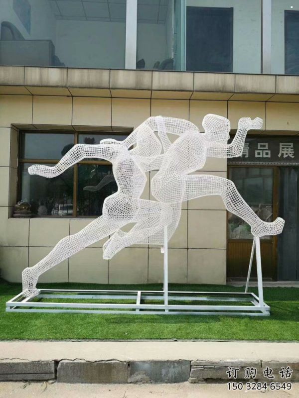 揚州鏤空跨欄雕塑制造商，透雕雕塑，鐵藝體育人物雕塑供給