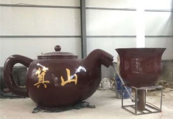 南昌商業(yè)街酒壺雕塑
