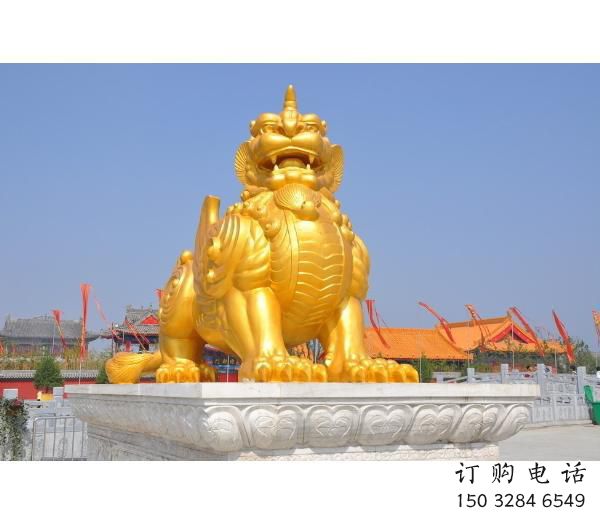 臨滄廣場貔貅雕塑，動物彩繪雕塑，抽象效果